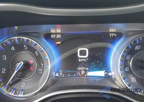 2015 Chrysler 300C из США, поврежденный, VIN 2C3CCAEGXFH773339